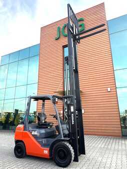 Toyota  02-8FGF25 // LPG // 2018 year // Triplex 4300 mm //