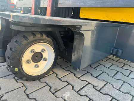 Combilift C2500 EST/ELECTRIC /Only 1449 hours/ battery reconditioned,efficiency of 81%. | 15