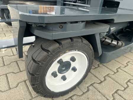 Combilift C3000 / Only  4799 hours | 14