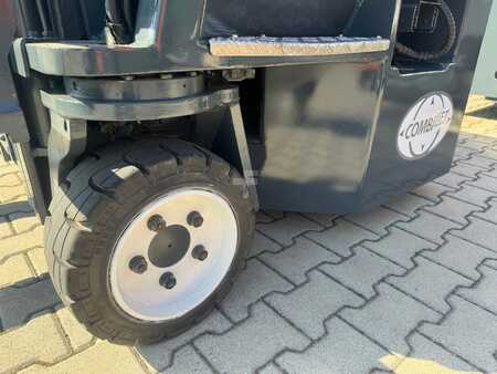 Combilift CB3000 // 2016 year // Triplex // positioner +side shift | 14