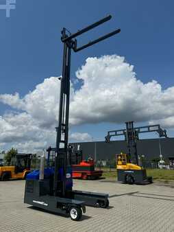 Combilift C3000/ Triplex 7500 mm /Only  5464 hours !!!