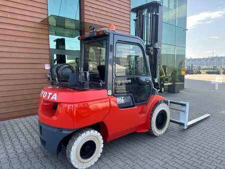 Toyota  7FG40 -Wide Positioner + sideshift/New price | 19