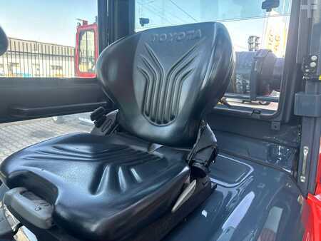 Toyota  7FG40 -Wide Positioner + sideshift/New price | 6