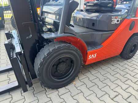 Toyota  06-8FGF30 //  2021 year // New price | 10