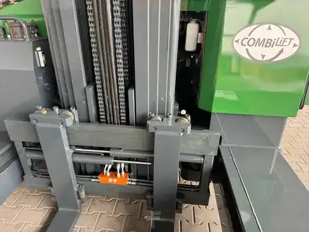 Combilift C4500/ Diesel /Triplex 6000 mm/Air condition | 15