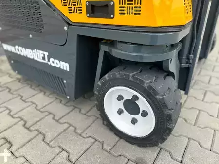 Combilift CB3000 //2016 year // Toyota engine | 14