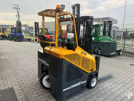 Combilift CB3000 //2016 year // Toyota engine | 17