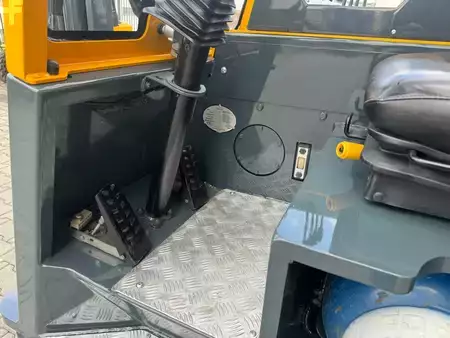 Combilift CB3000 //2016 year // Toyota engine | 8