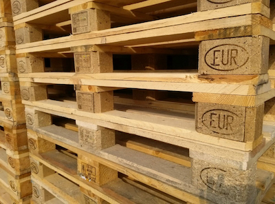 Proces produkcji palet drewnianych